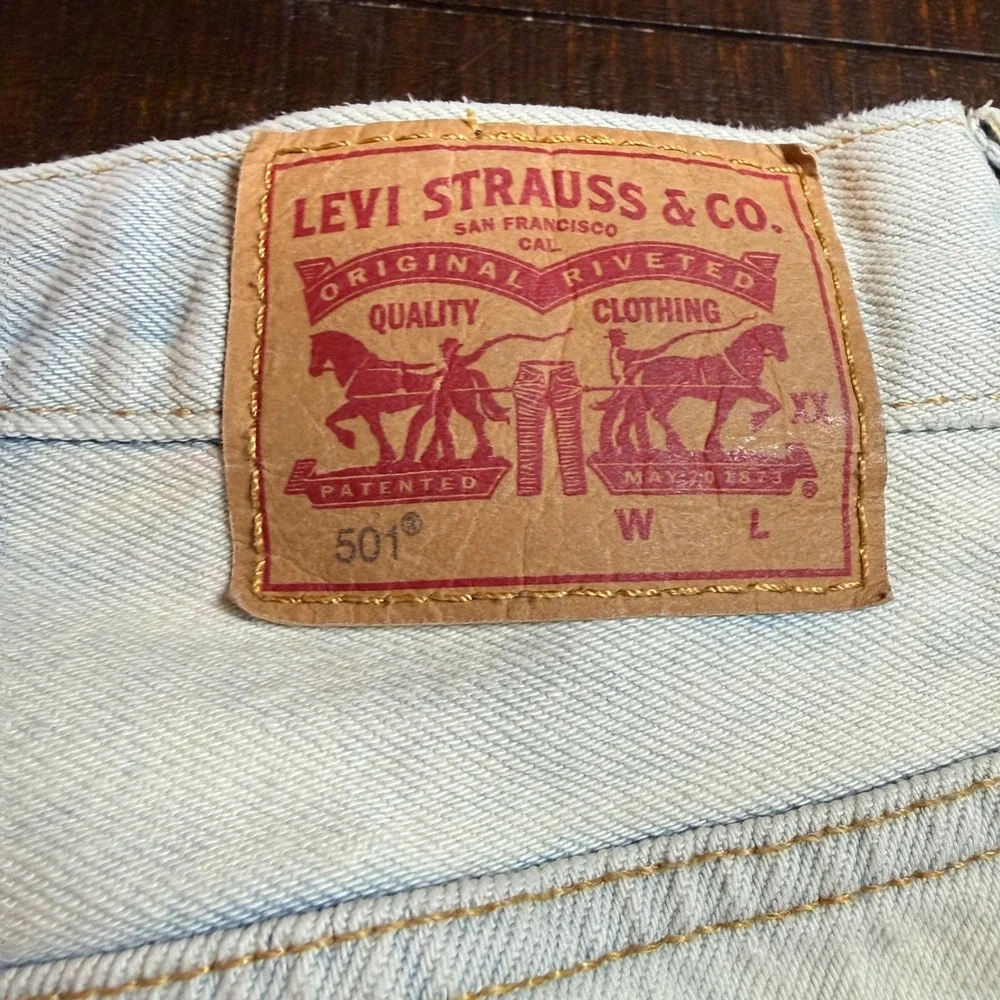 Levi's 501 Denim Shorts Mens W32 Light Wash Acid Wash Cut Off Jean Jorts